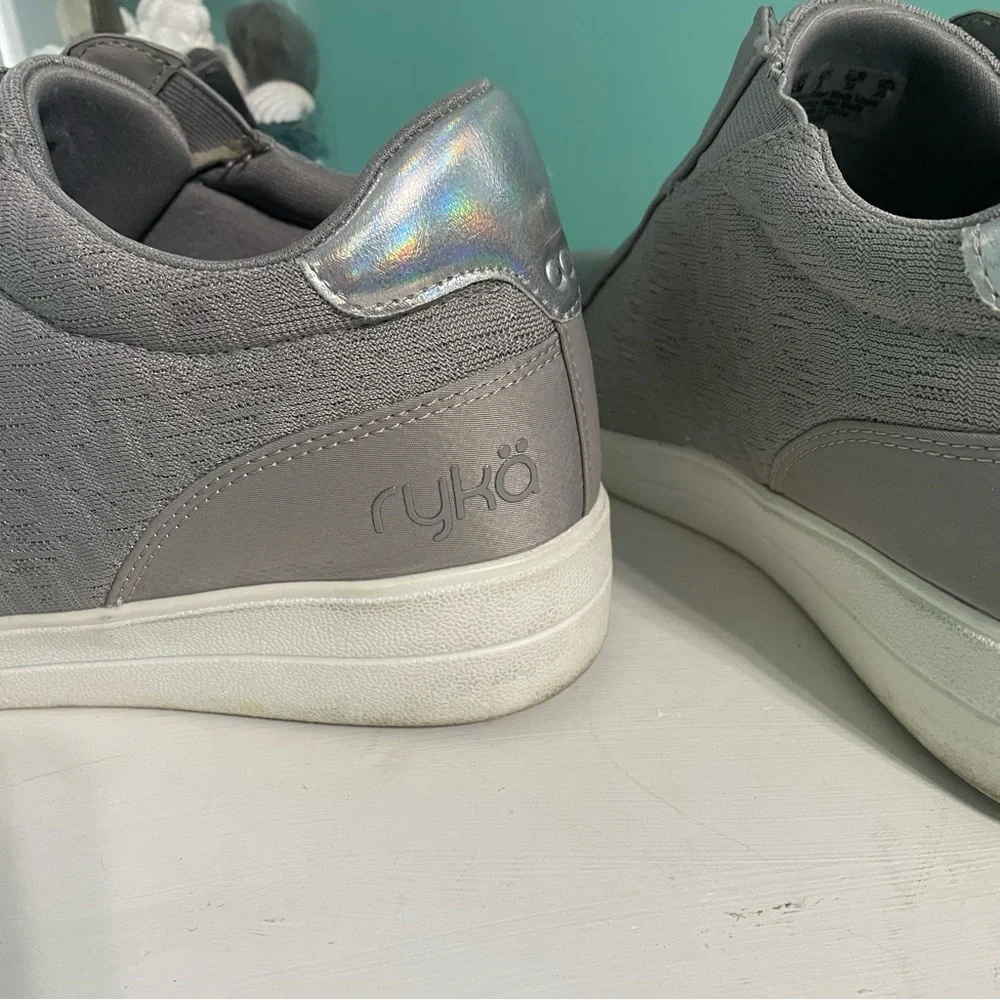 Ryka sneakers/shoes size 8 M gray with zipper front wedge style comfort footbed